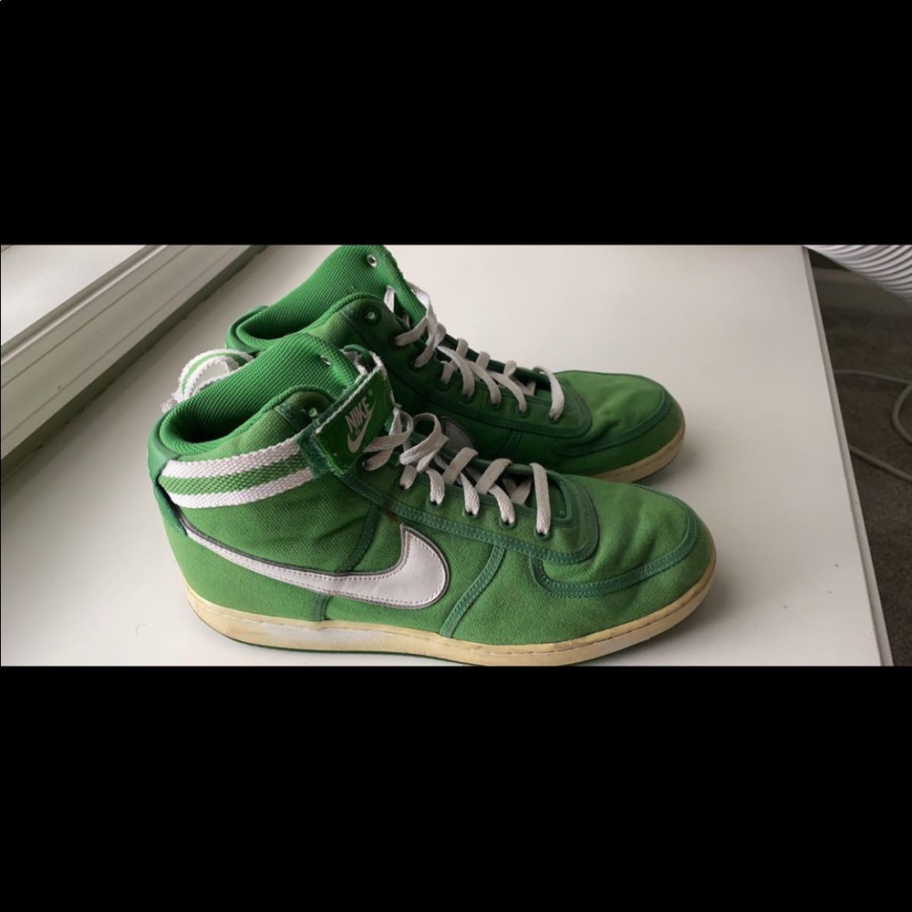 Nike men’s sneakers